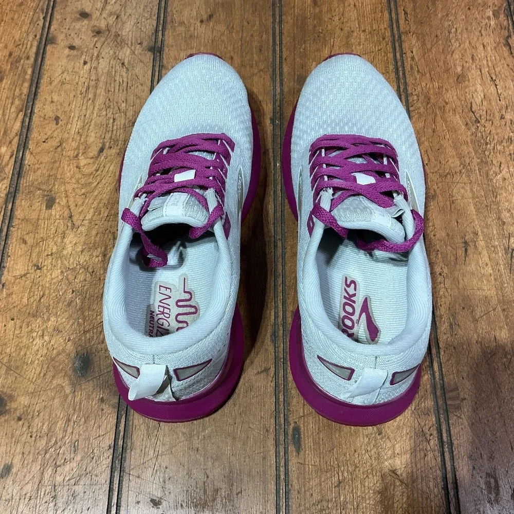 Brooks Levitate GTS 5 Women's Running Shoes Size 6.5 B (Medium) Gray Pink